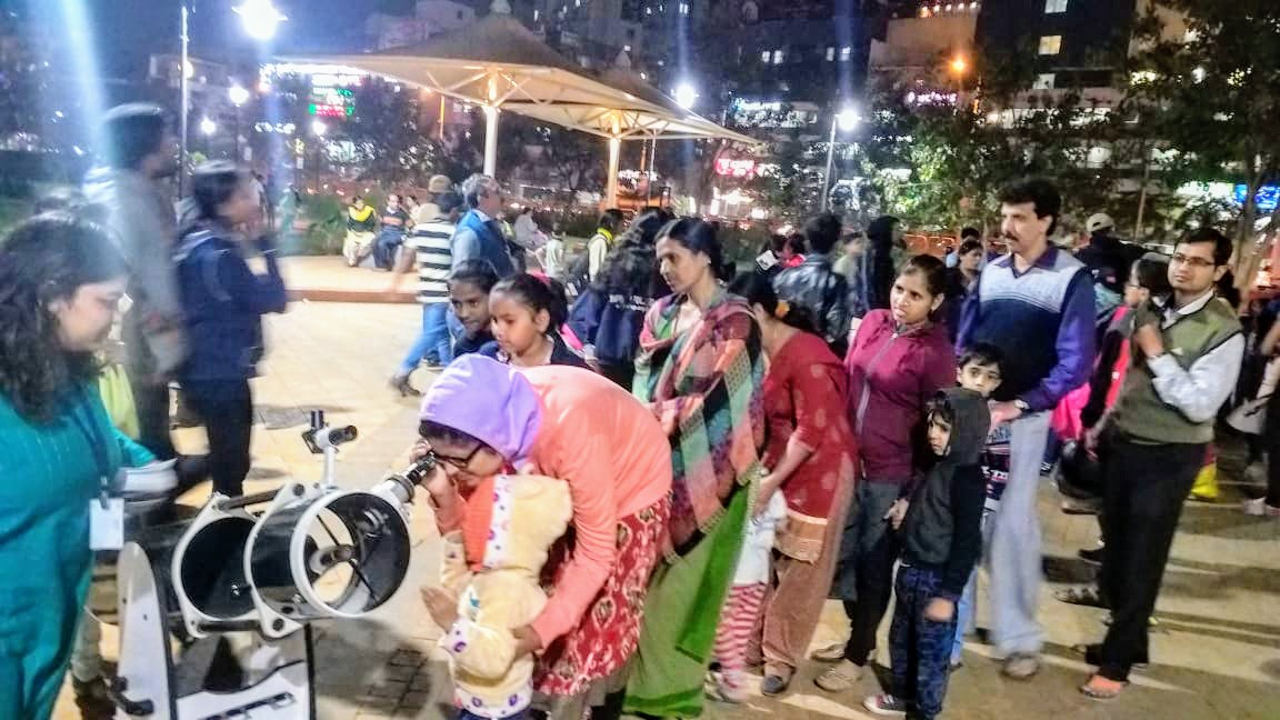 पिंपळे सौदागरवासियांनी अनुभवले '७५ तास खगोलशास्त्रीय निरिक्षण'