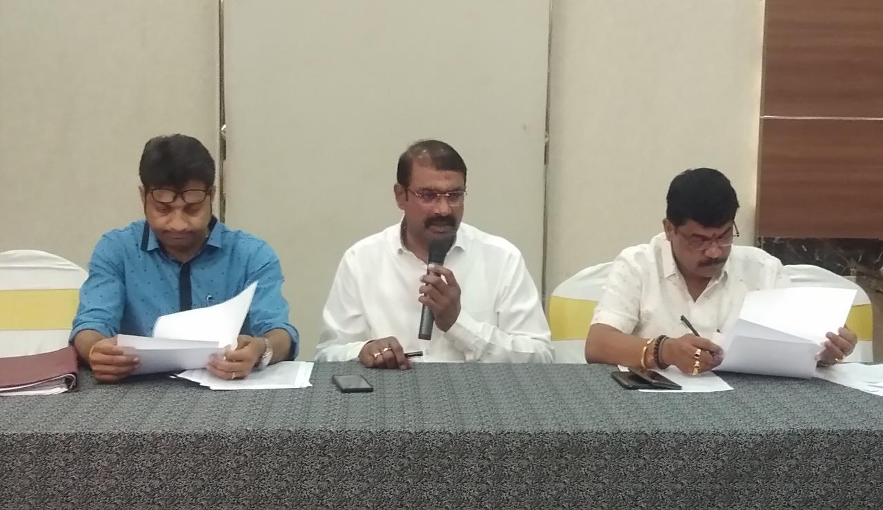 पिंपरी चिंचवडला भाजपकडून पुन्हा 'गाजर'.. सरसकट शास्तीकर माफी नाहीच, राष्ट्रवादीचा 'हल्लाबोल'