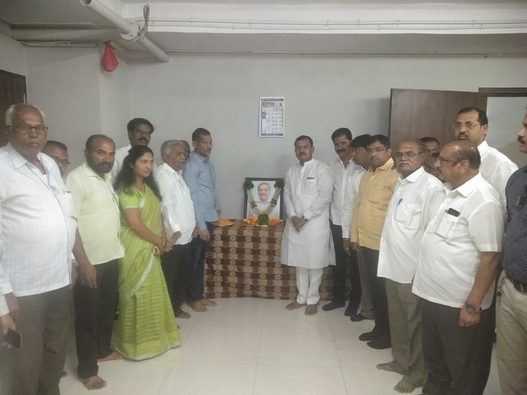 गोव्याचे दिवंगत मुख्यमंत्री मनोहर पर्रीकर यांच्या आठवणींना शहर भाजपाकडून उजाळा