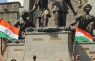 पार्थ पवारांकडून चापेकर चौकात शहीदांना अभिवादन