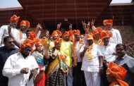 आढळरावांच्या प्रचारात महेश लांडगे 'सक्रीय', भैरवनाथ मंदिरात नारळ फोडून भोसरीत युतीचा प्रचार सुरू