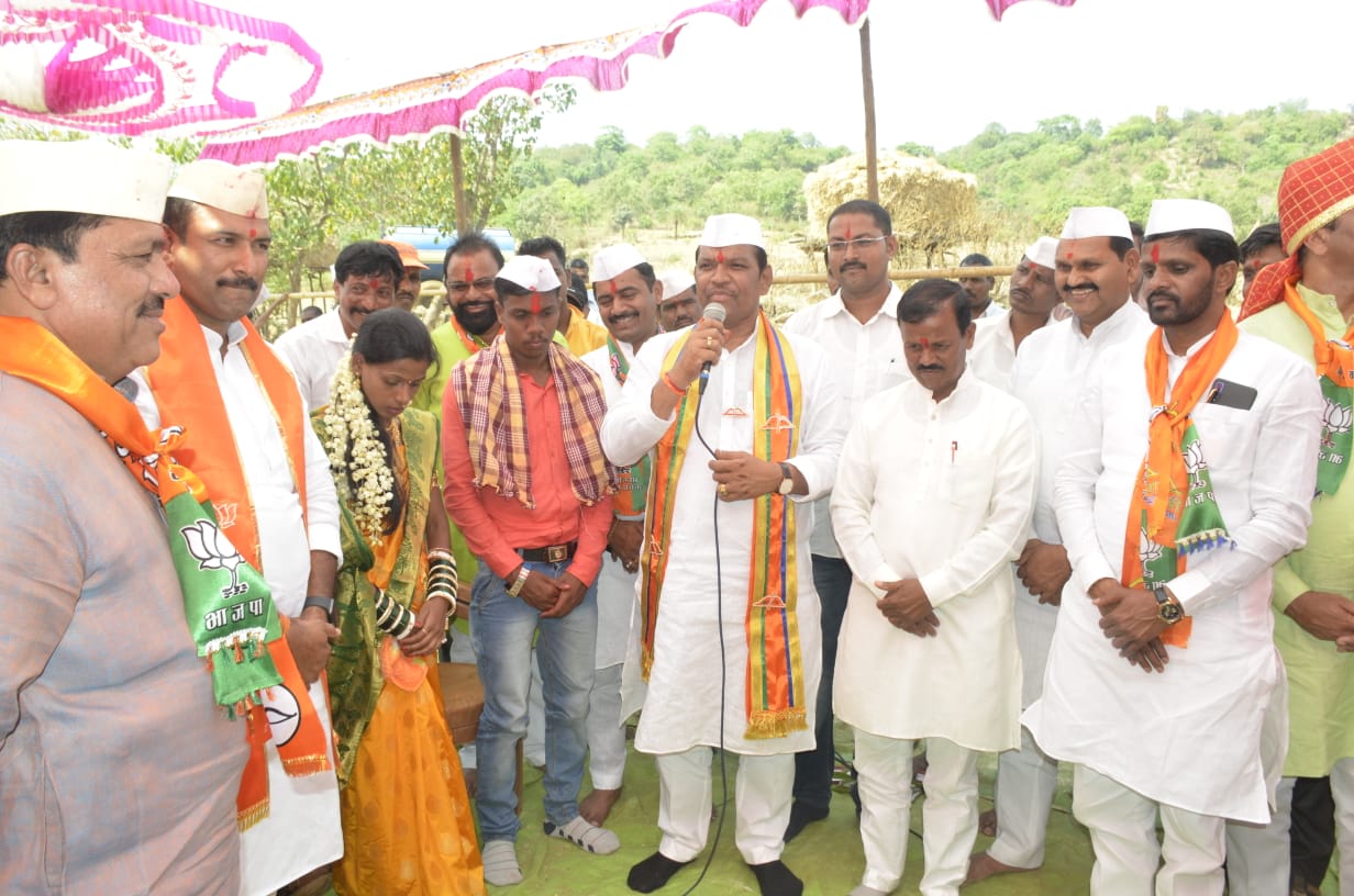 मतदान करून करा नव्या आयुष्यास सुरुवात; श्रीरंग बारणे यांच्या नवदांपत्यास शुभेच्छा..!