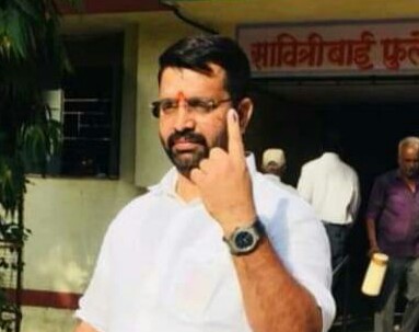 आमदार महेश लांडगे यांनी बजावला मतदानाचा हक्क..!