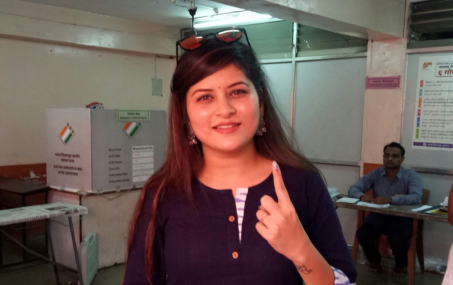 मतदान करून 'लोकशाहीचा उत्सव' सर्वांनी साजरा केला पाहिजे - सावनी रविंद्र