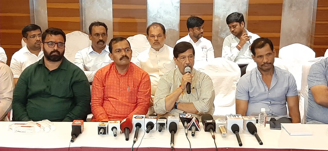 अजितदादा मुलाचं सोडून कुणाचंच 'कौतुक' करत नाही, नैराश्यातून त्यांच्याकडून भाजपावर टीका - खासदार गिरीष बापट