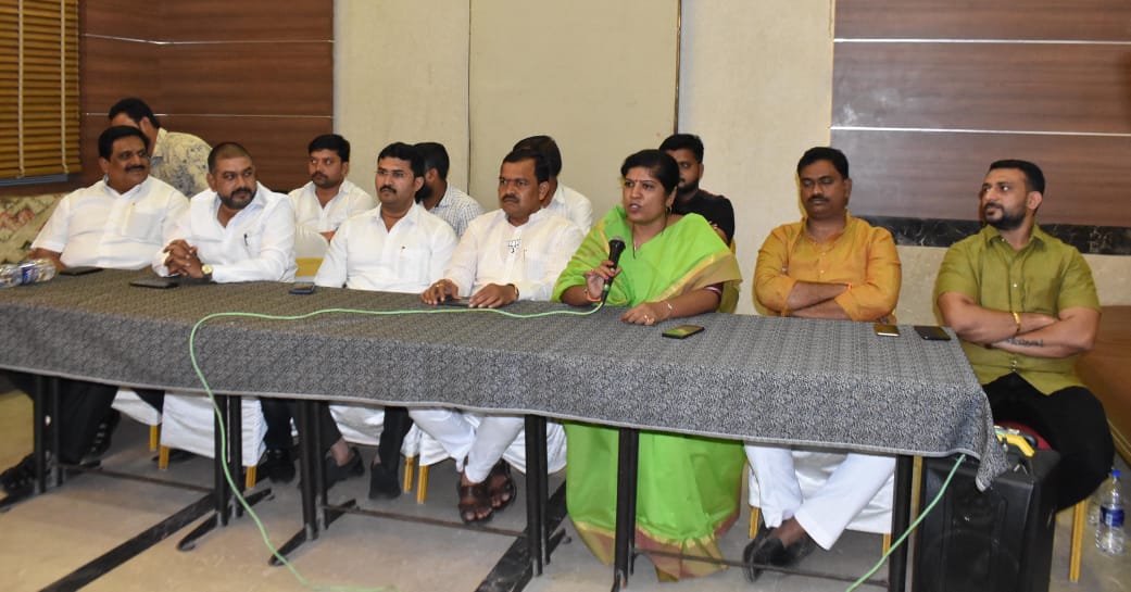 भोसरीत शिवसेना महेश लांडगे यांच्याच सोबत; विरोधकांकडून अफवा पसरवण्याचा 'उद्योग' - सुलभा उबाळे