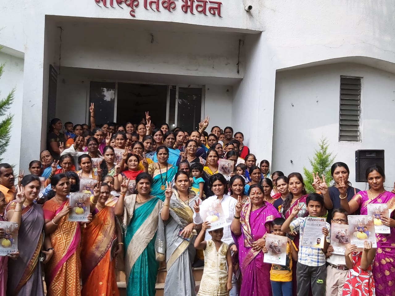 महायुतीच्या विजयासाठी शिवसेनेच्या रणरागिणी मैदानात..!