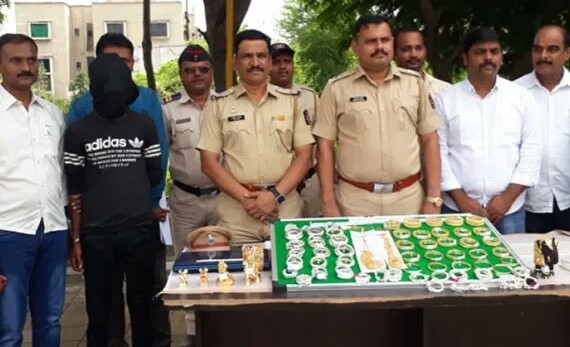 तळेगाव येथील संघवी ज्वेलर्समधील चोरी प्रकरणातील चोरट्याला ४८ तासात अटक; २२ लाख रुपयांचा मुद्देमाल हस्तगत