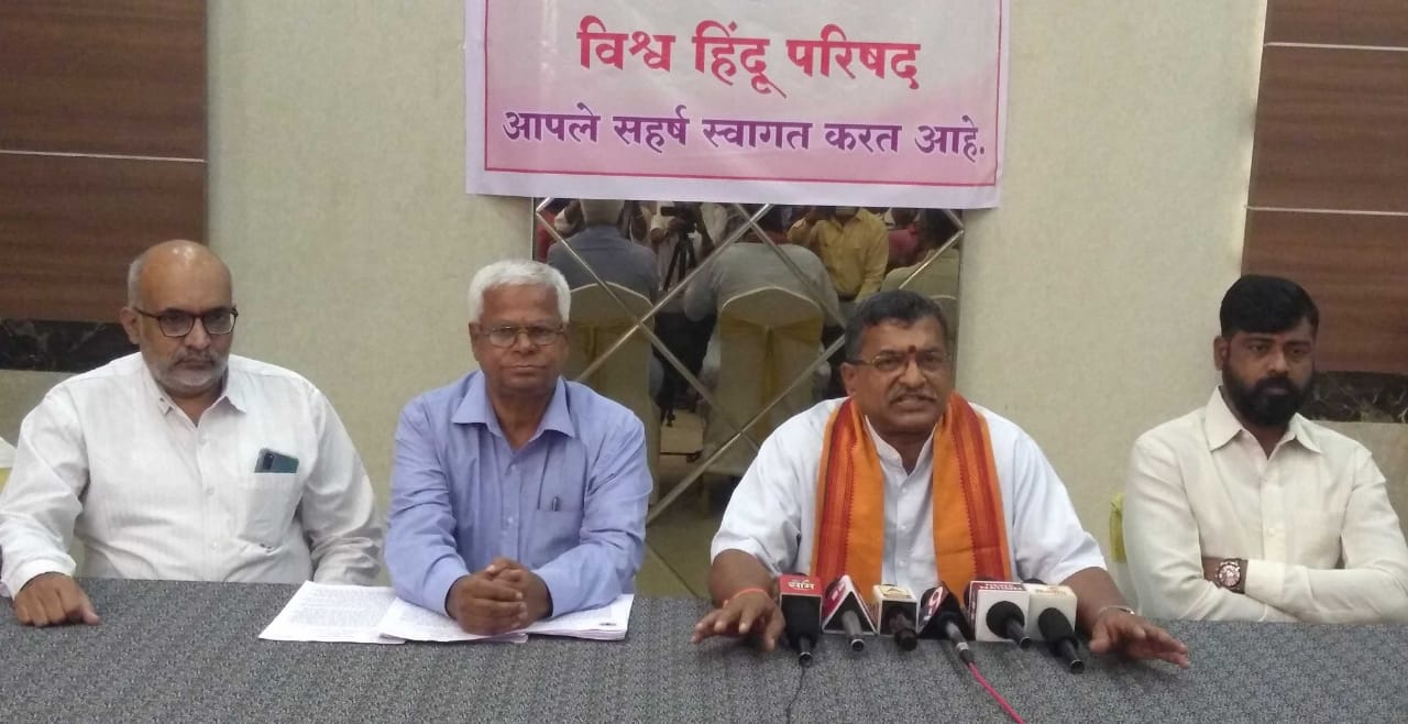 सीएए विरोधात कायदा हातात घेणाऱ्यांवर कायदेशीर कारवाई करावी - मिलिंद परांडे