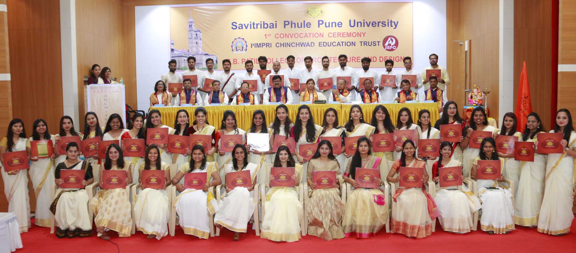 कल्पकतेचा ध्यास, शिकण्याची इच्छा असणाराच उत्कृष्ठ रचनाकार - महेश नामपूरकर