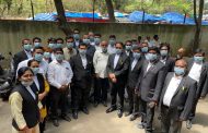 पिंपरी न्यायालयात बार असोसिएशनच्या वतीने मास्कचे वाटप