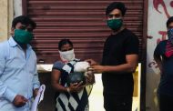 अक्षयभाऊ चव्हाण युवामंचचा एक हात मदतीचा, २०० कुटूंबांना अन्नधान्य वाटप