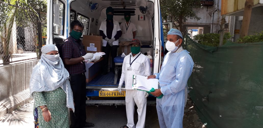 मोबाईल डिस्पेन्सरी व्हॅनद्वारे 'डॉक्टर आपल्या दारी' भारतीय जैन संघटनेचा उपक्रम