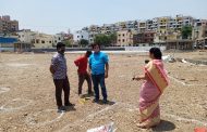 प्रभाग २४, थेरगावमधील आनंदवन येथील क्रीडांगणात भाजी व फळे विक्री केंद्र सुरू होणार; नगरसेविका मायाताई बारणे यांनी केली पाहणी