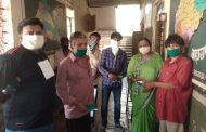विलगीकरण केलेल्या लोकांना पिंपरी युवासेनेकडून मास्क व अत्यावश्यक साहित्य वाटप