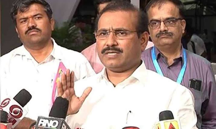 मद्यविक्री दुकानांबाबत काटेकोरपणे नियमावली तयार करणार – राजेश टोपे