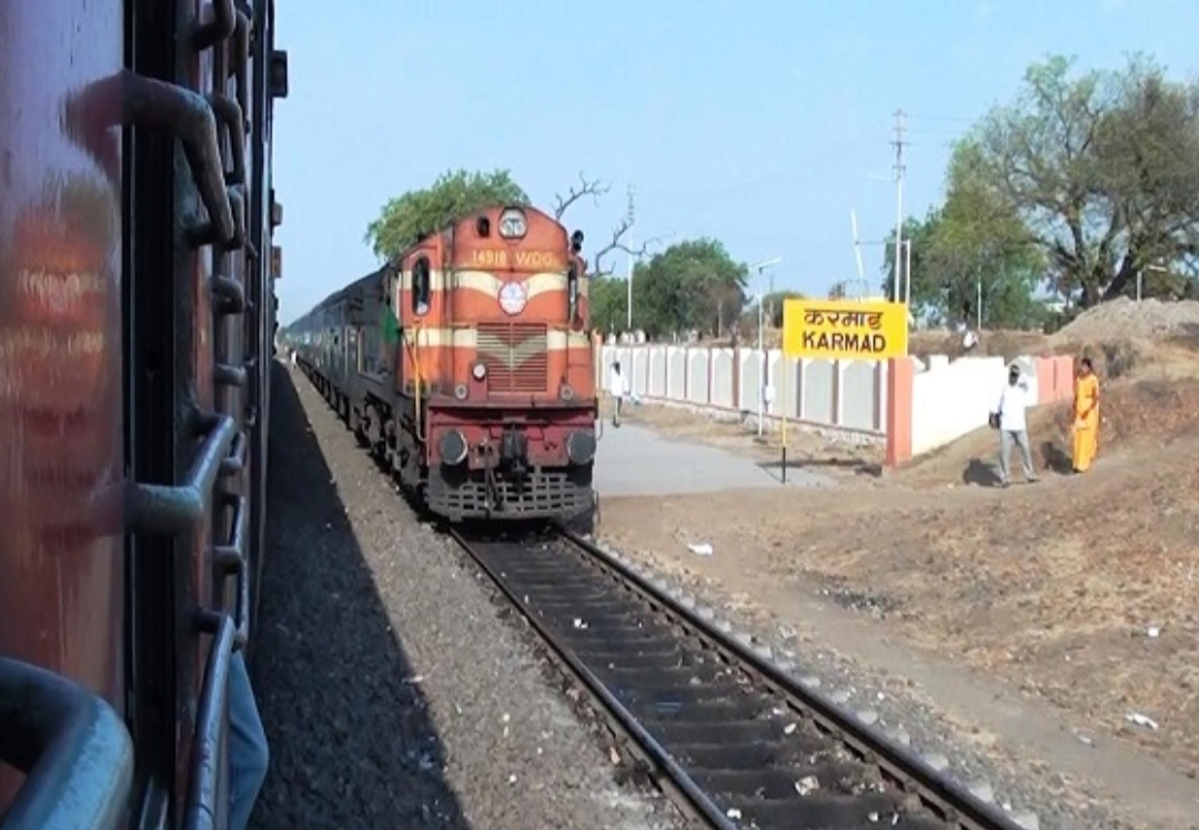 औरंगाबादमध्ये रूळावर झोपलेल्या मजुरांचा ट्रेनखाली चिरडून करुण अंत