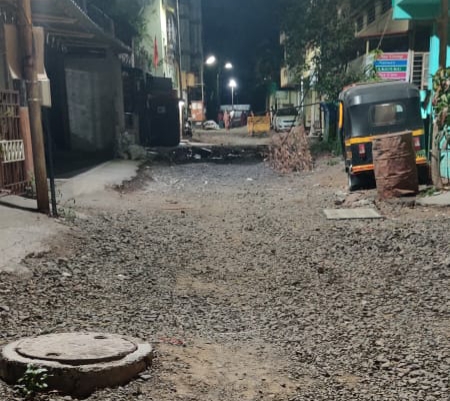 नवी सांगवीतील स्वामी विवेकानंदनगर येथील रस्त्याचे काम त्वरित पूर्ण करावे; स्थानिकांची मागणी