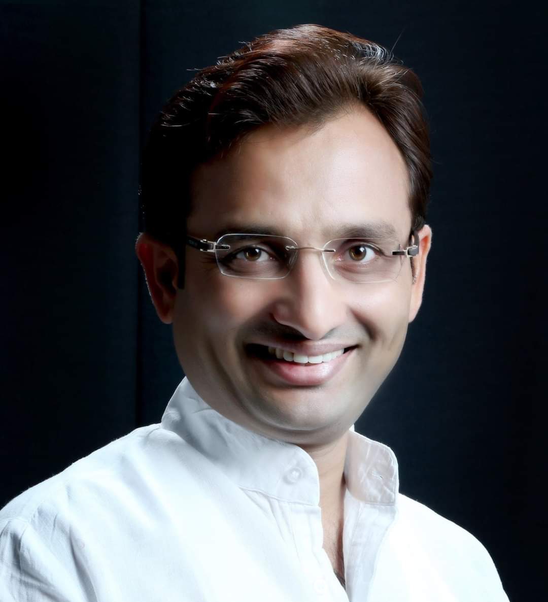 कोरोनाच्या पार्श्वभूमीवर महापालिकेने स्मशान दाखला ऑनलाईन देण्याची व्यवस्था करावी -  विनोद नढे