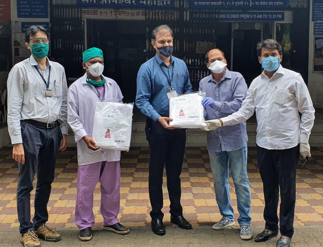 कोरोनाच्या लढ्यात महाराष्ट्राची 'अप्सरा' सोनाली कुलकर्णी हिचा खारीचा वाटा; वाढदिवसानिमित्त वायसीएमला दिले ९५ 'पीपीई किटस्'