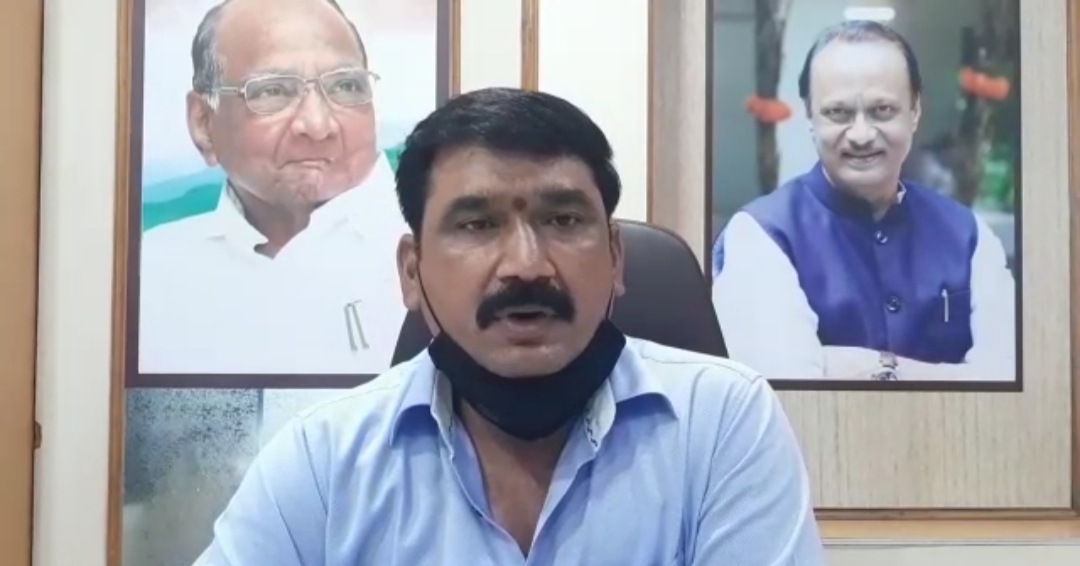 लाटेत निवडून आलेल्या नामदेव ढाकेंनी मर्यादेत रहावे, अजितदादांवर टिका करण्याचा बालिशपणा करू नये - नाना काटे