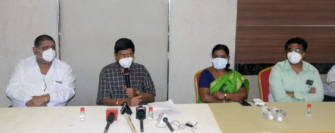 कोरोनाशी दोन हात करण्यात उध्दव ठाकरे अपयशी - केंद्रीय मंत्री रामदास आठवले