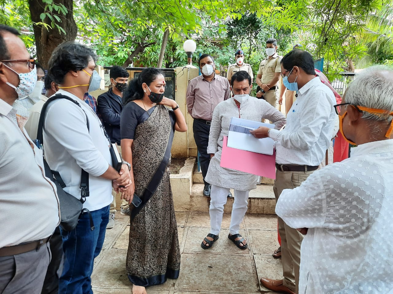 तळेगाव दाभाडे येथील डॉ. बाबासाहेब आंबेडकर यांच्या बंगल्याच्या संवर्धनाचे काम लवकरच सुरू होणार; आमदार सुनिल शेळके यांनी केली पाहणी