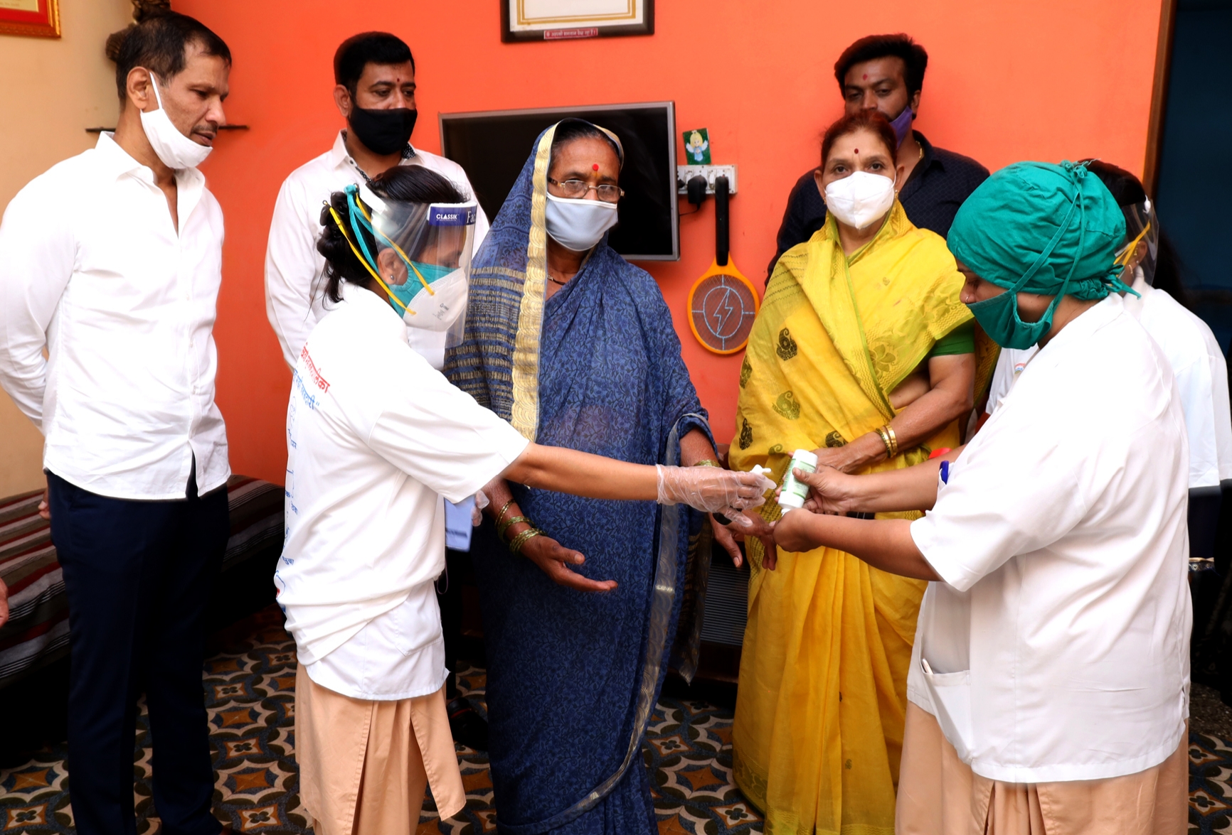 'माझे कुटुंब, माझी जबाबदारी' मोहिमेचा आमदार लक्ष्मण जगताप यांच्या हस्ते प्रारंभ..!
