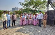 तापकीरनगर येथील ओम साई ग्रुपतर्फे सफाई कर्मचाऱ्यांना ब्लँकेटचे वाटप