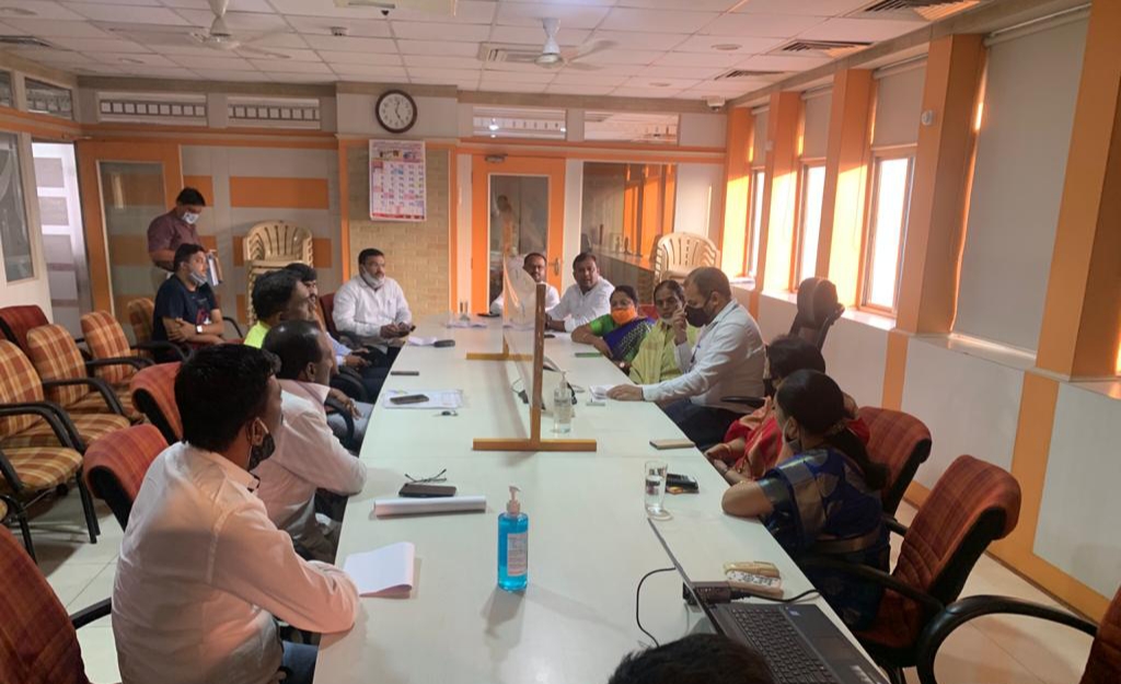 जुन्या मुंबई-पुणे रोडवरील निगडी गावठाणात भुयारी मार्ग करा; सर्वपक्षीय आठ नगरसेवकांची एकत्रित मागणी