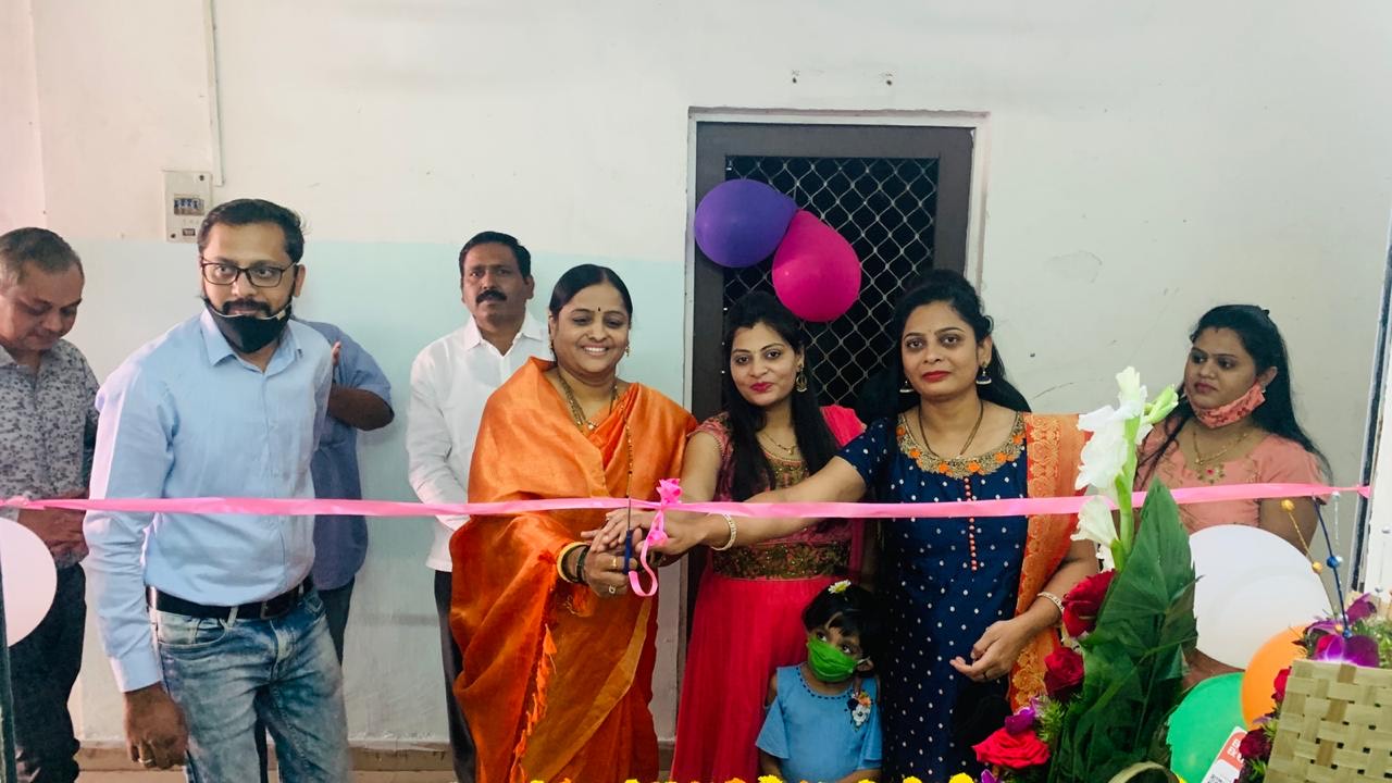 पिंपळे सौदागर येथे 'ए टु झेड' ऑरगॅनिक दुकानाचे कुंदा भिसे यांच्या हस्ते उद्घाटन