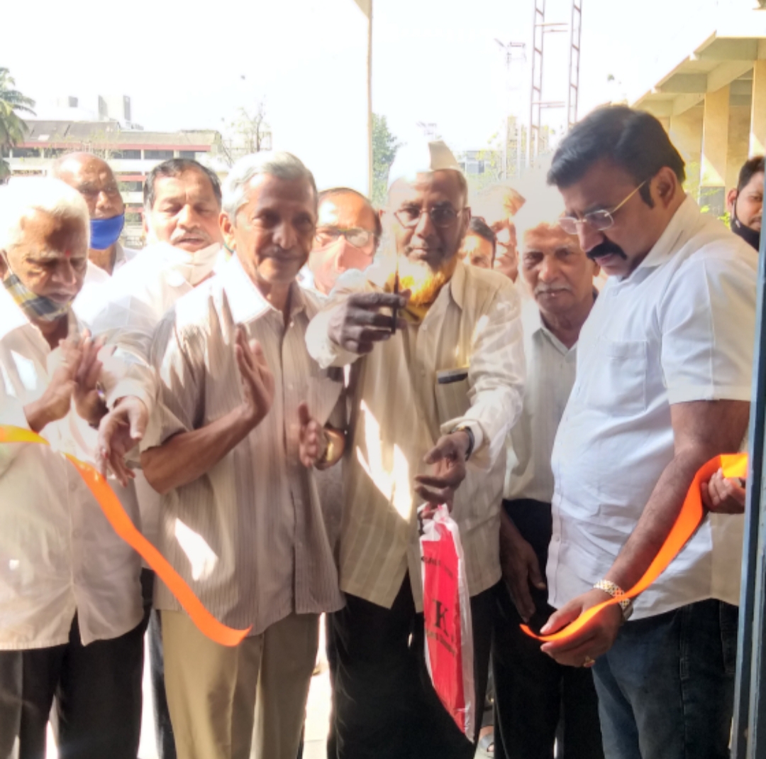 संदीप वाघेरे युवा मंच आयोजित हृदयरोग तपासणी शिबिरास ज्येष्ठ नागरिकांचा उत्स्फूर्त प्रतिसाद