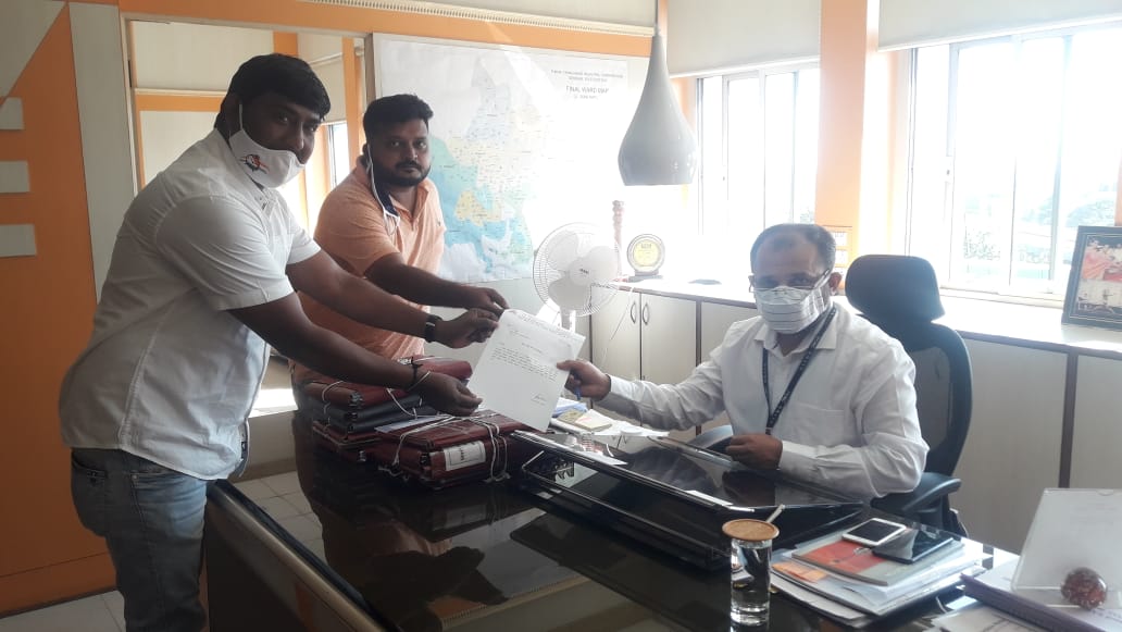 चिखली-कुदळवाडी परिसरातील अनाधिकृत बांधकामांवर कारवाई करा; पिंपरी युवासेनेची मागणी