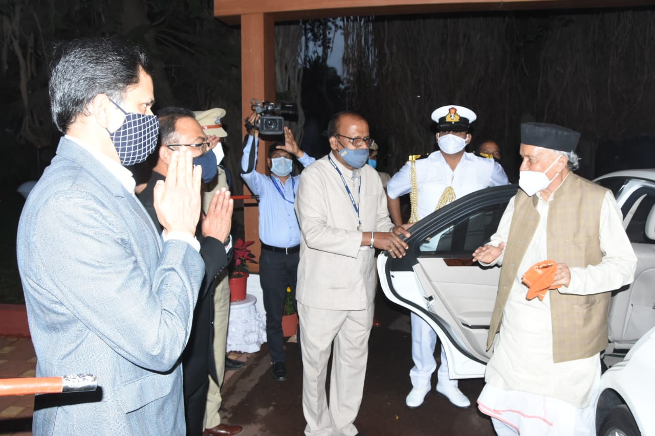 राज्यपाल भगत सिंह कोश्यारी यांचे पुण्यात आगमन