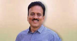 माजी मंत्री गिरीष महाजन यांना मोका लावा - युवराज दाखले