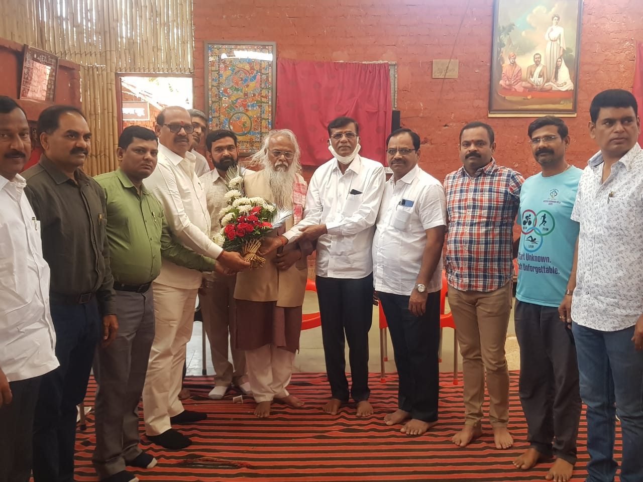 पद्मश्री पुरस्काराबद्दल डॉ.गिरीश प्रभुणे यांचा माजी आमदार विलास लांडे यांच्यावतीने सत्कार..!