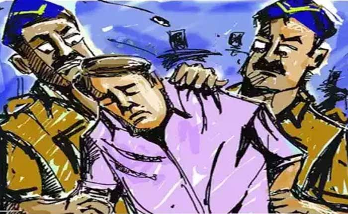 ओटास्किम परिसरात दहशत निर्माण करणाऱ्या तडीपार गुंडाला अटक