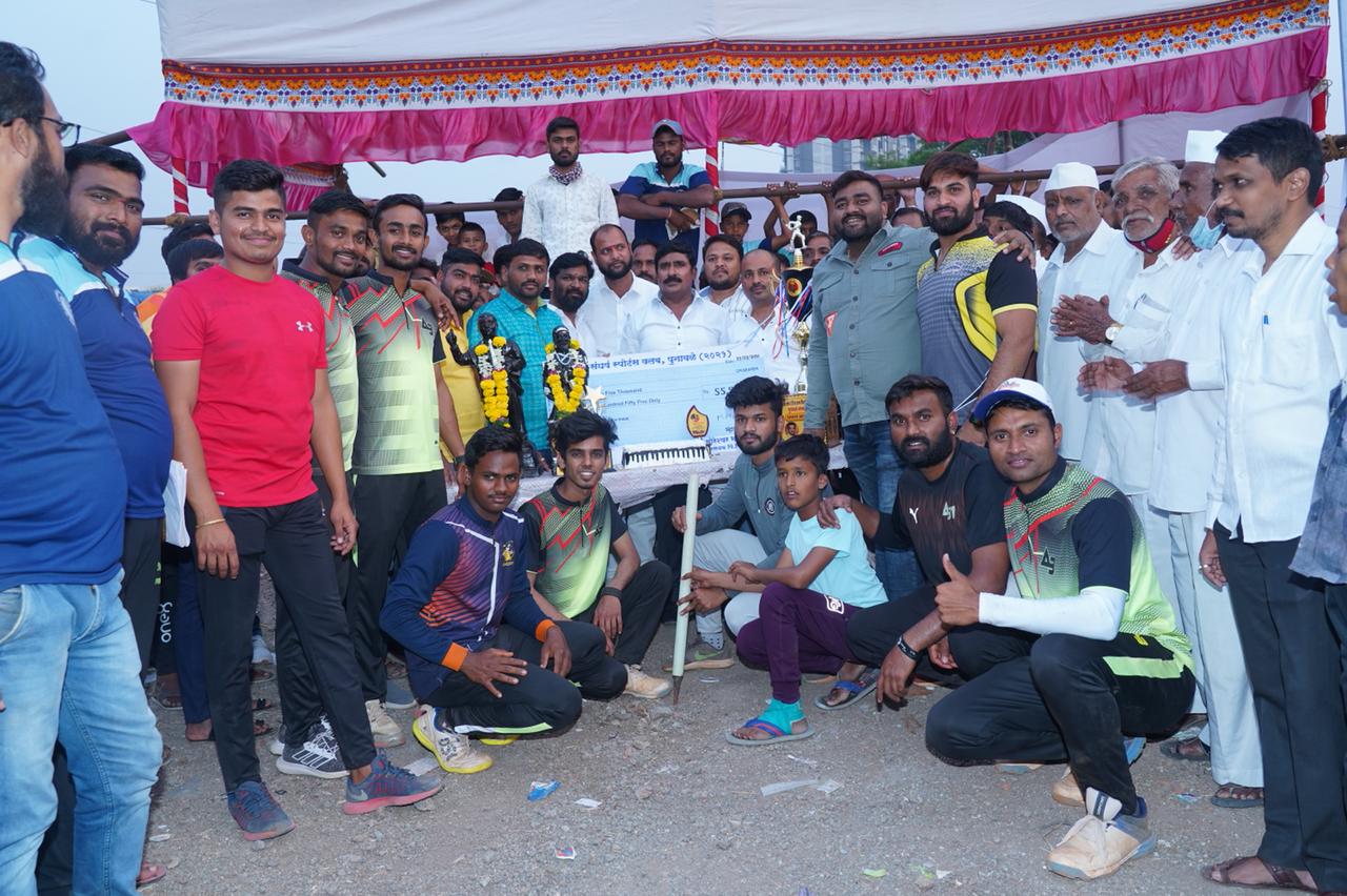 शेखरभाऊ ओव्हाळ मित्र परिवार आयोजित 'भव्य हापपिच लाँग टेनिस' स्पर्धेत शुभम वाल्हेकर स्पोर्ट क्लब विजयी