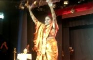 महापौरांचा विनामास्क 'रॅम्प वॉक', कोरोना वाढत असताना भाजपच्या कार्यकर्त्यांची कार्यक्रमाला तोबा गर्दी..!