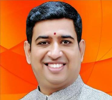 महापालिका शिक्षण समिती सदस्यपदी तुषार हिंगे यांची निवड