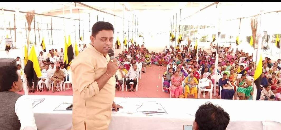 रिक्षाचालक, फेरीवाले, घर कामगार महिलांची दखल घेतल्याबद्दल कष्टकरी जनतेच्या वतीने महापालिकेचे आभार - बाबा कांबळे