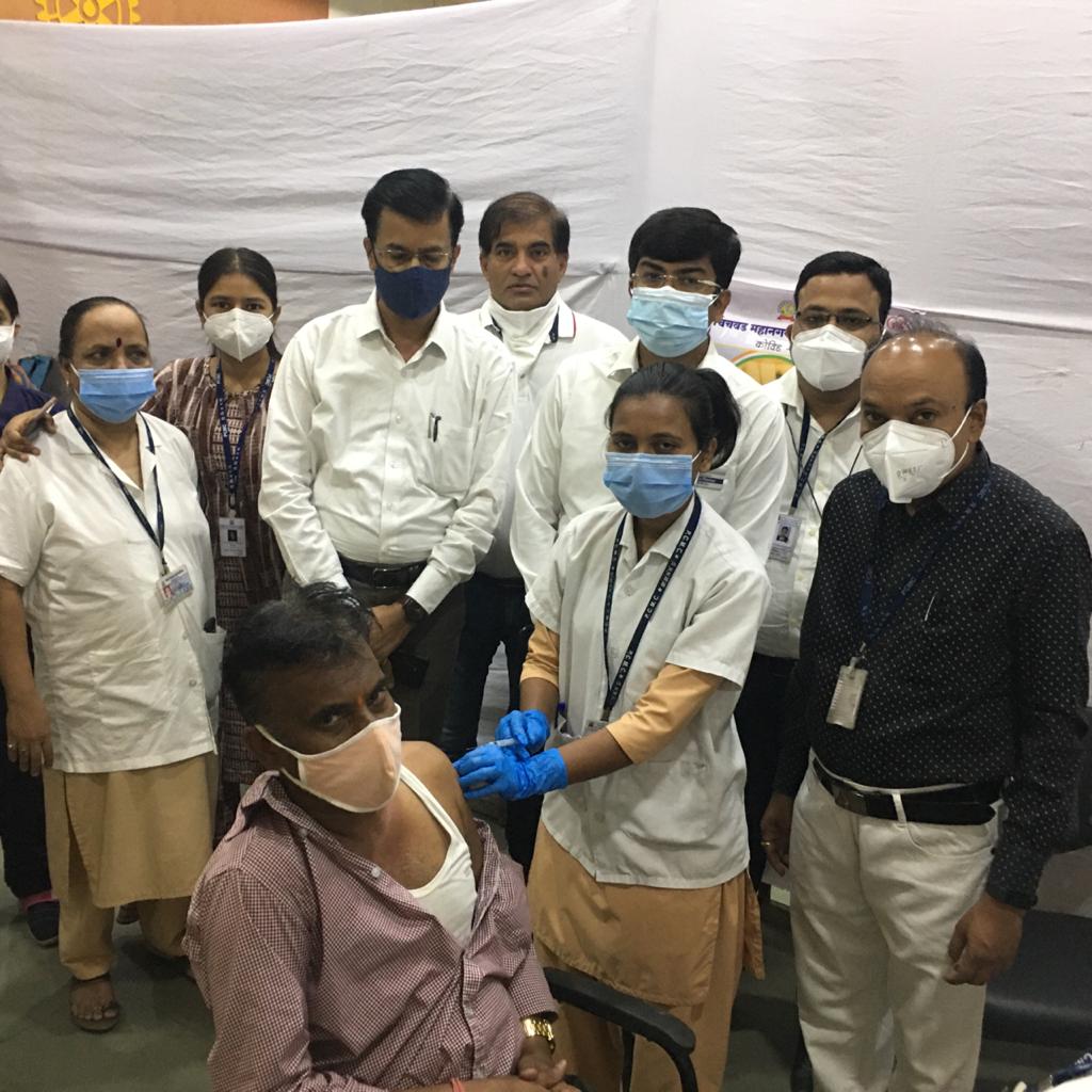 पिंपरी चिंचवडमध्ये दिव्यांगांसाठी स्वतंत्र लसीकरण केंद्र सुरू
