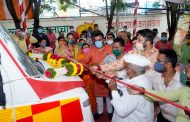 चिखली मोरे वस्ती येथे नवदुर्गा सखी मंचच्या वतीने मोफत रूग्णवाहिकेचे लोकार्पण
