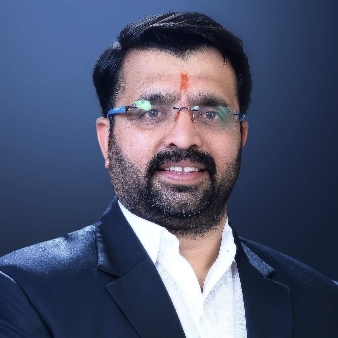 पिंपरी चिंचवडमध्ये आंतरराष्ट्रीय दर्जाच्या बॅडमिंटन अकॅडमीसाठी हालचाली; महाराष्ट्र बॅडमिंटन असोसिएशन आणि आमदार महेश लांडगे यांची बैठक