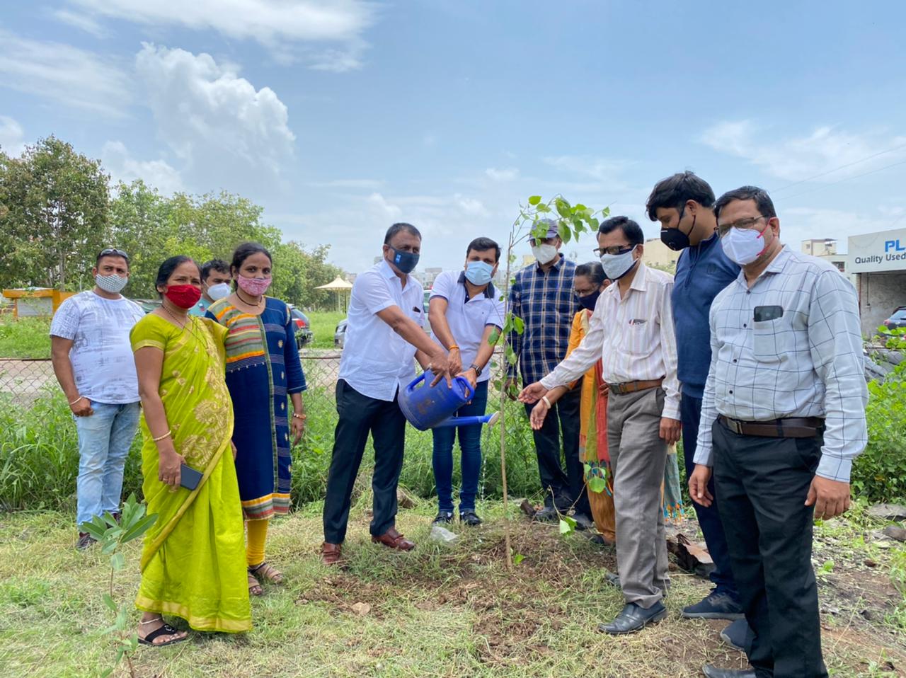 छत्रपती शाहू महाराजांच्या जयंती निमित्त पिंपळे सौदागरमध्ये वृक्षारोपण