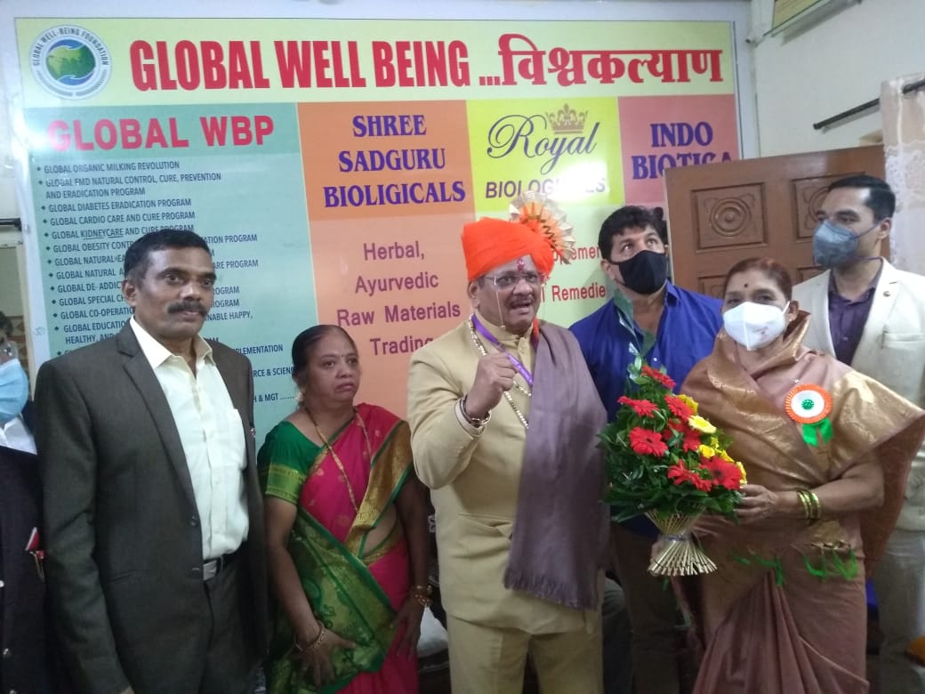 कोरोना रोखण्यासाठी युध्दस्तरावर नियोजन करा - पद्मश्री डॉ. चंद्रकांत पांडव