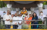 पुण्यश्लोक अहिल्यादेवी होळकर यांना महापालिकेच्या वतीने अभिवादन