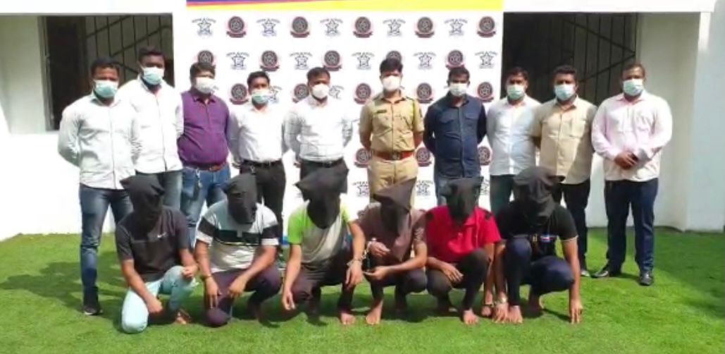 रावण टोळीतील फरार आरोपींना कराडमधून 'सिनेस्टाईल' पकडले;  पिंपरी चिंचवड गुन्हे शाखेच्या गुंडा विरोधी पथकाची कामगिरी