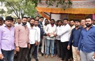 आमदार महेश लांडगेंची मानवता : संपकरी एसटी कामगारांच्या घरचे भरले 'राशन'