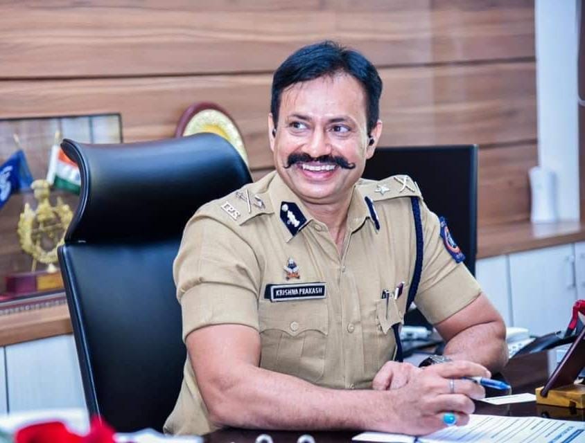 पोलीस-आरोपींमध्ये चकमक, पोलीस आयुक्तांनी झाड उचलून आरोपींवर फेकले; सांगवी हत्येतील आरोपींना सिनेस्टाईल अटक